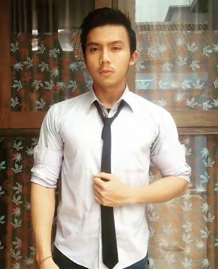 Tipe Cowok Introvert