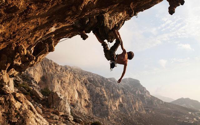 Mengenal Traveling dengan Gaya Adrenaline Junkie