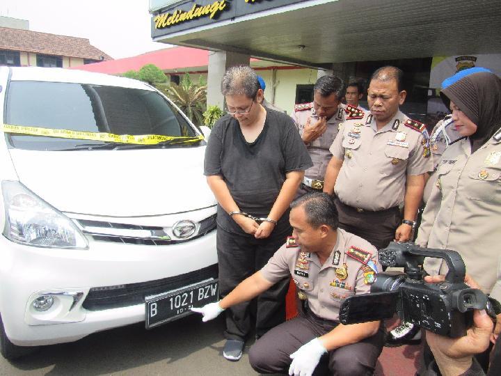 Polisi tahan pengemudi mobil avanza penerobos operasi zebra