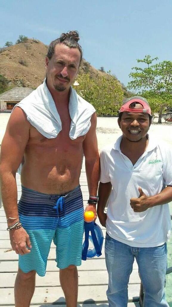 Inilah Bule Prancis yang Sangat Mirip Ibrahimovic di Labuan Bajo