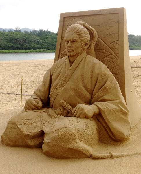 Toshihiko Hosaka Pemenang Seni Patung Pasir 2017