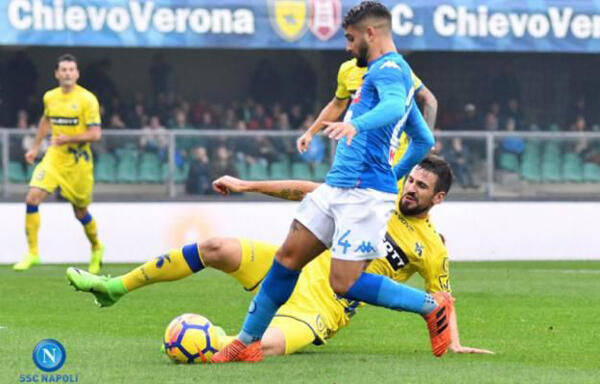 Napoli dan Inter Milan Perpanjang Catatan Tak Terkalahkan