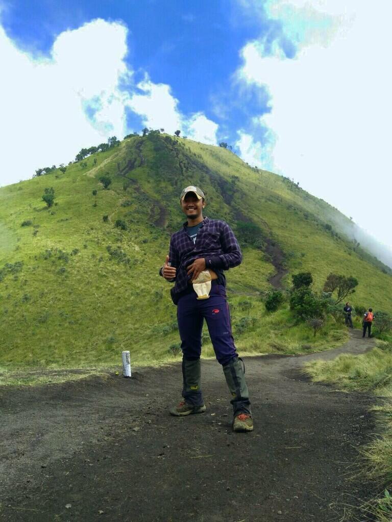 Kantong Yang Selalu Menempel Pada Perut