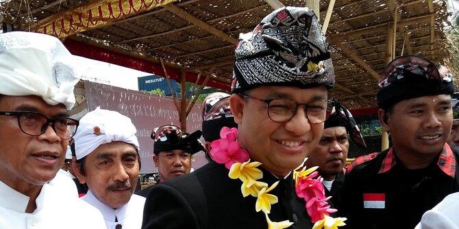 Anies harap warga sukarela bongkar sendiri bangunan liar sekitar Banjir Kanal Barat