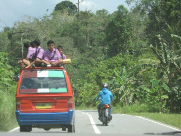 Merah Putih di Dadaku, Malaysia di Perutku

