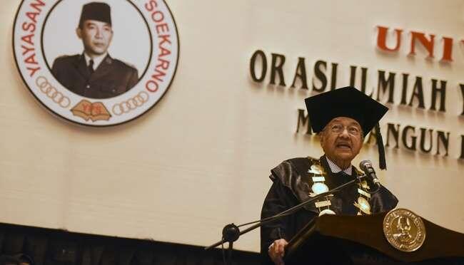 JK Minta Mahathir Muhammad Meralat Ucapannya Soal Suku Bugis