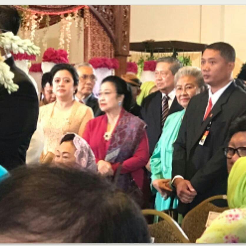 Yusuf Mansur Posting Foto Megawati dan SBY Berdekatan : 'InsyaaAllah Jd Kebaikan'