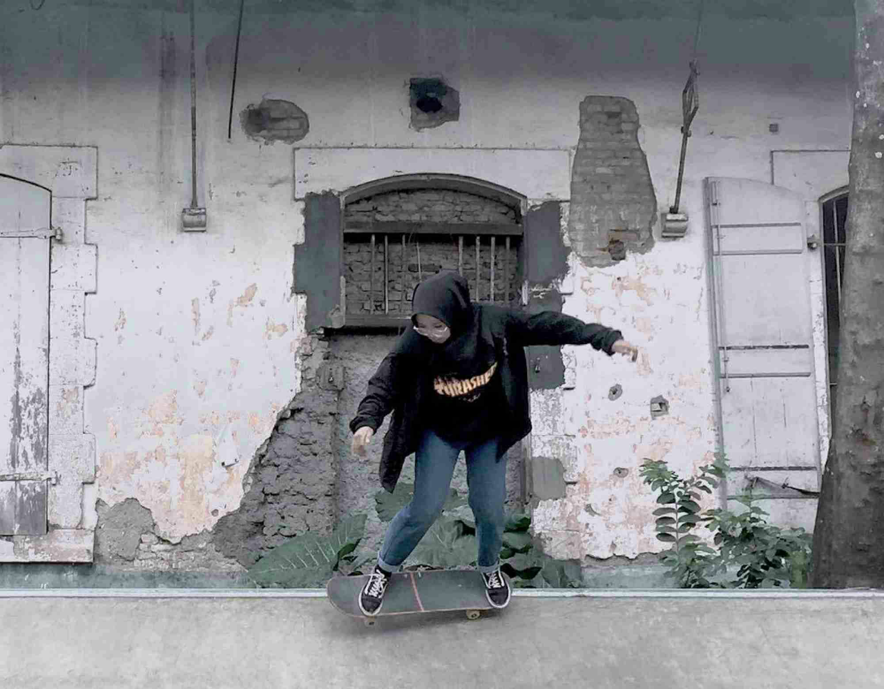 Kenalan dengan Revin Chairani, Skateboarder Berhijab yang Imut