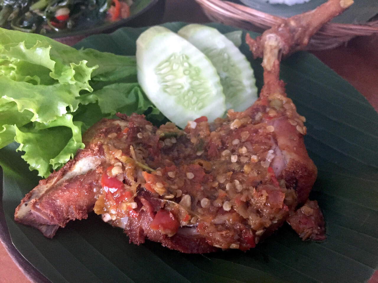 10 Makanan Tradisional Indonesia Ini Terasa Pedas Nikmat