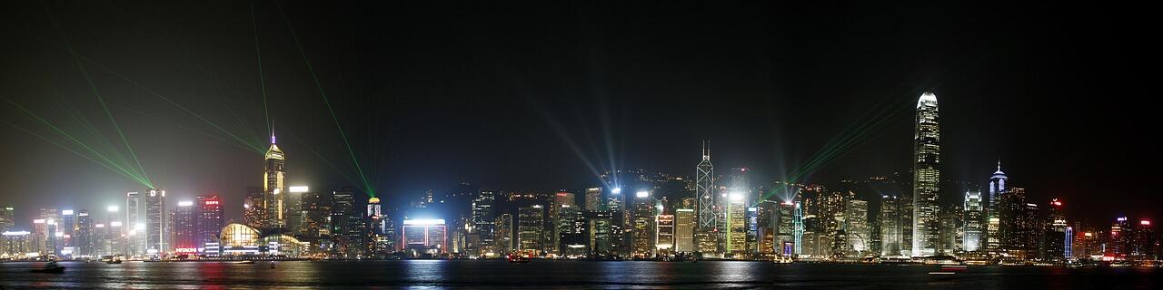 10 Potret Indahnya kota Hong Kong di malam hari