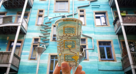 7 Gambar Keren,Turis ini Menggambar di Cangkir Kertas 
