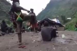 Heboh, Video Kekerasan Kelompok Bersenjata Terhadap Warga Papua Jadi Viral