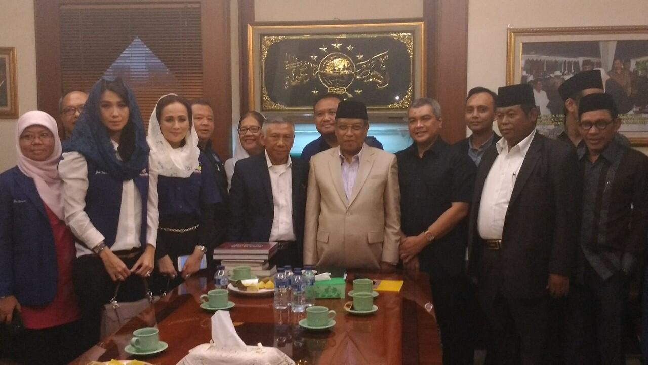 H-1 Rakernas IV, NasDem Sambangi PBNU