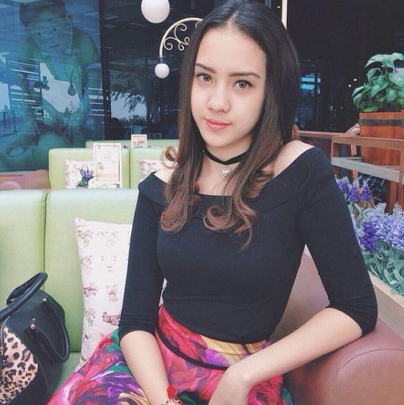 &#91; Galeri Foto ANYA GERALDINE &#93; &quot;Neng Nur&quot; Nan Mempersonah