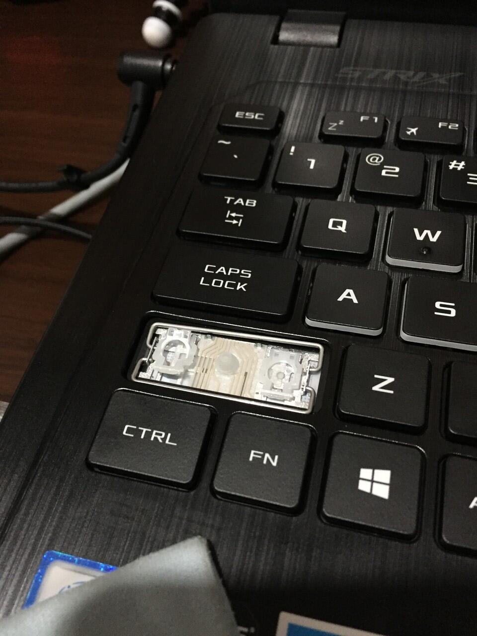 HELP! Yang tau seputar bagian dalam keyboard laptop tolong masuk