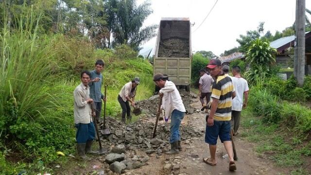 Gotong Royong...... Kebiasaan Baik Yang Makin Langka