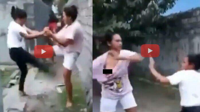 Viral!! Dua Wanita Muda Saling Baku Hantam Sampai Nyaris Tanpa Busana

