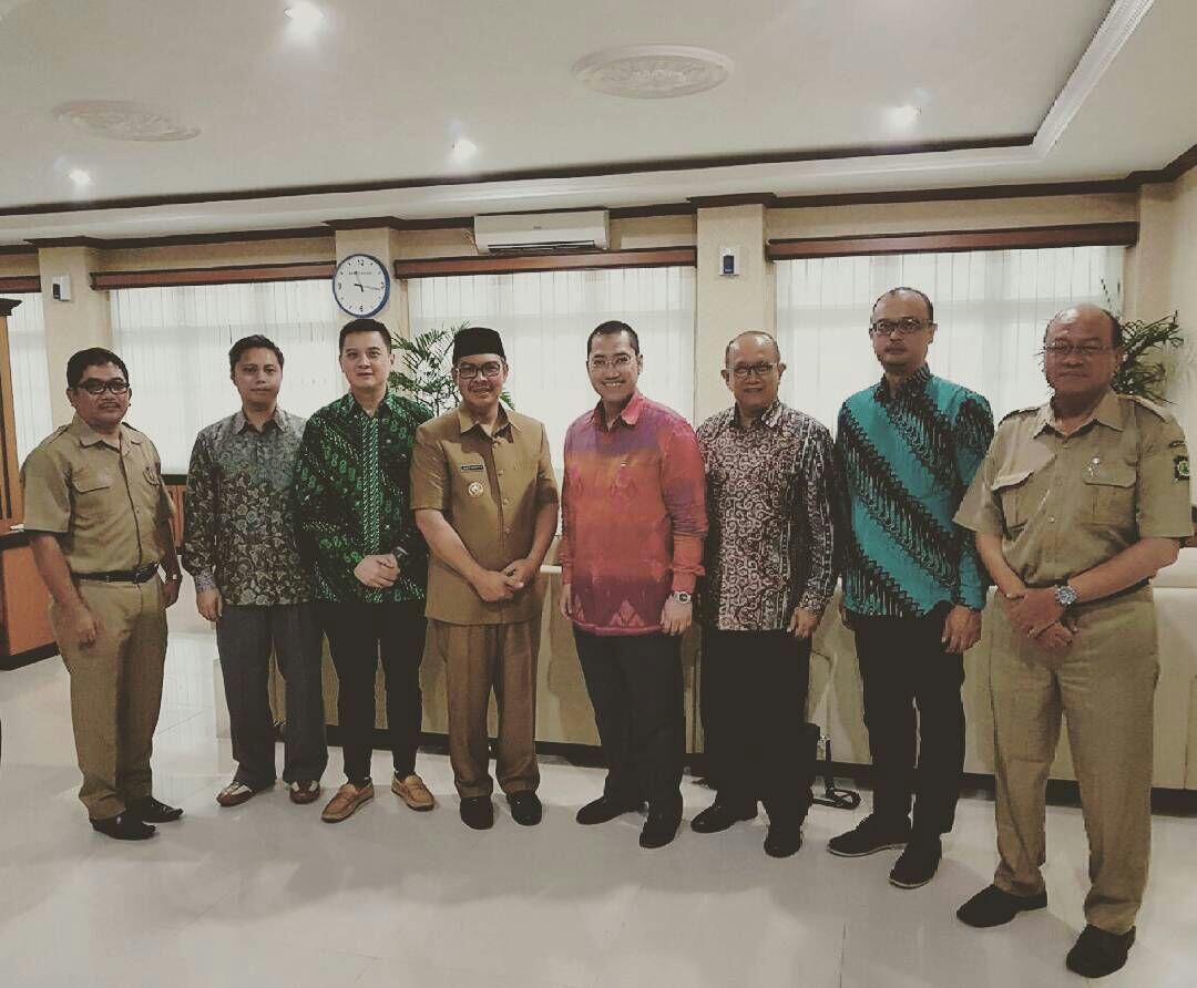 Diskusi Dengan Bupati Kulon Progo Dalam Membangun Perekonomian Kawasan Jogja