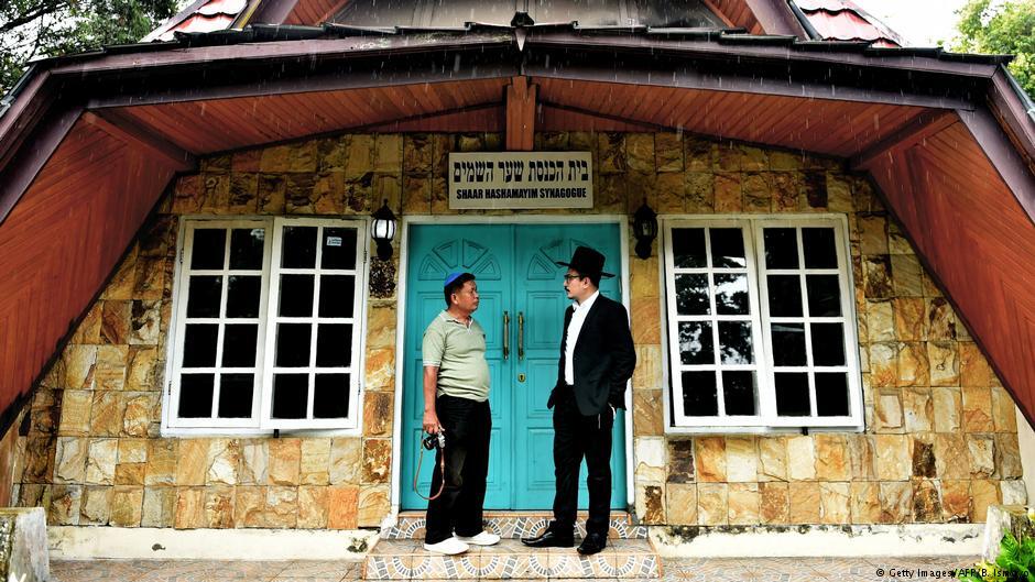 Potret Sinagoga Yahudi di Tondano