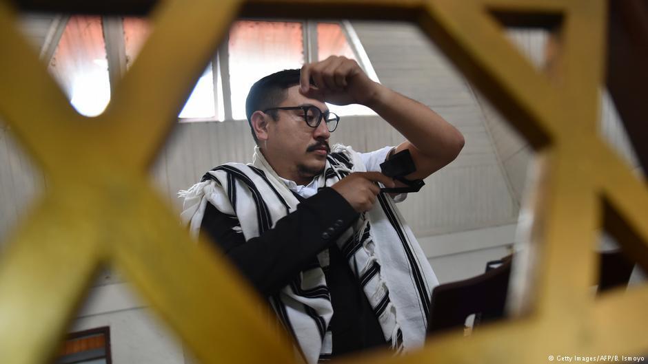 Potret Sinagoga Yahudi di Tondano