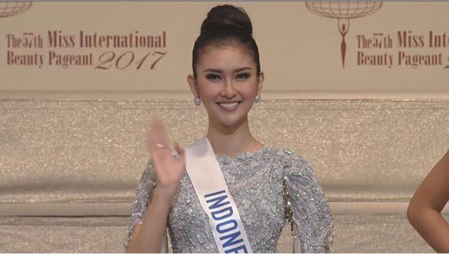 Kevin Liliana Raih Miss Best Dresser di Miss International 2017