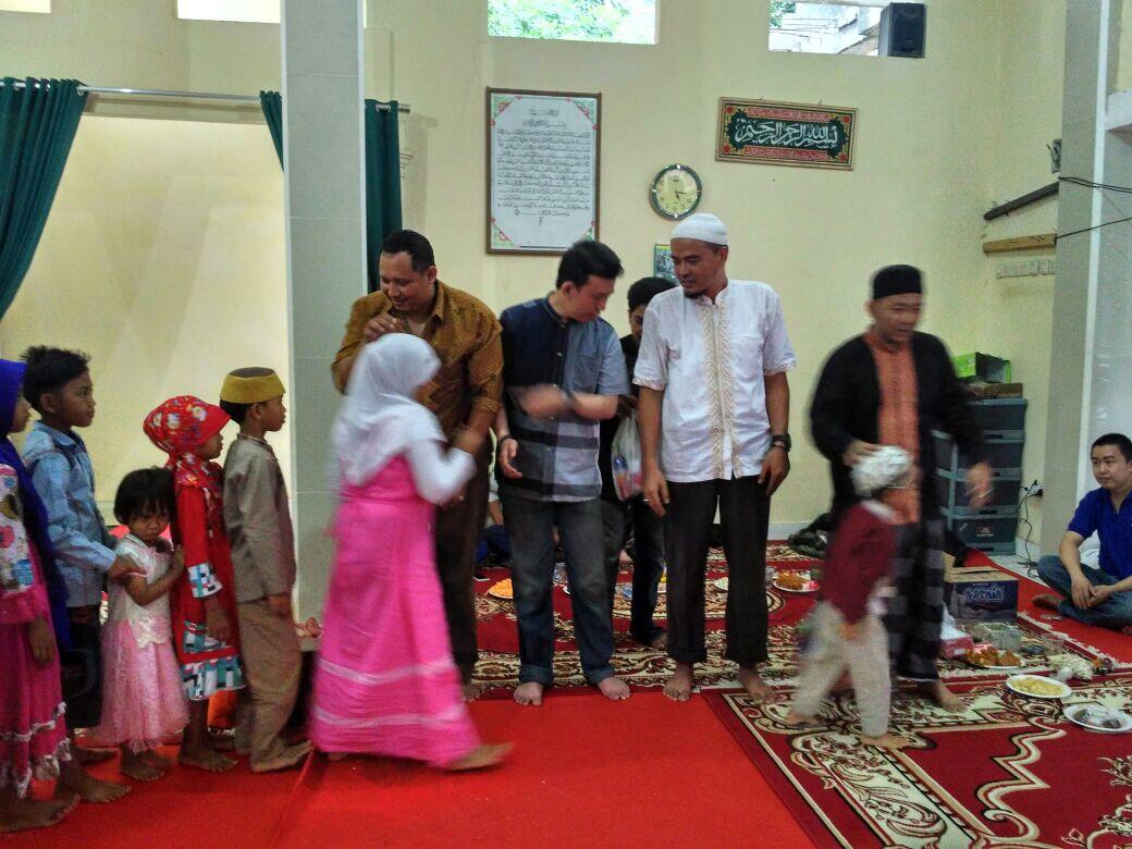 Penggalangan Dana Pembangunan Masjid&Majlis Ta`lim Al Barokah Kp.Cipeuteuy Kab. Bogor