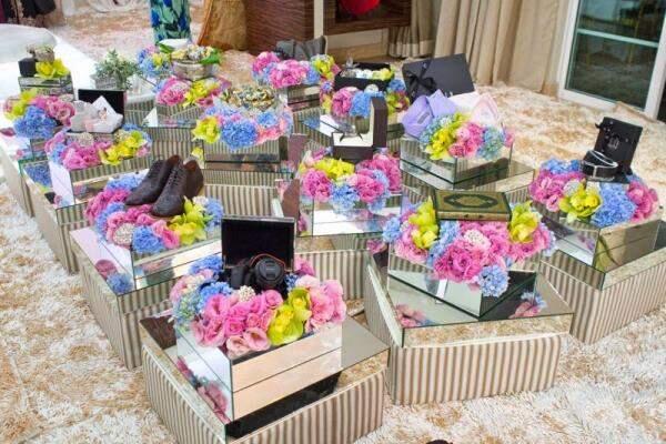 MBLO!!! INI LOH ISI KOTAK HANTARAN ATAU SESERAHAN
