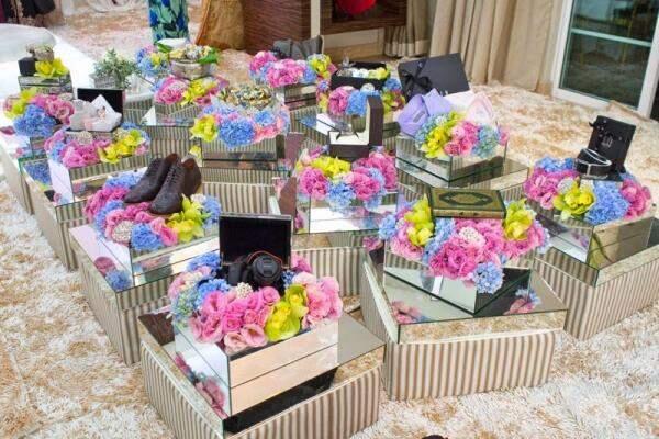 MBLO!!! INI LOH ISI KOTAK HANTARAN ATAU SESERAHAN 