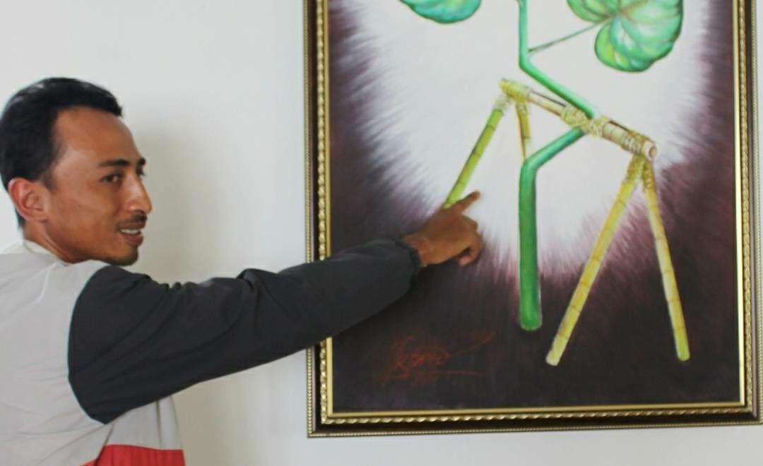 Penghayat ini Ramalkan Putusan MK dalam Lukisan