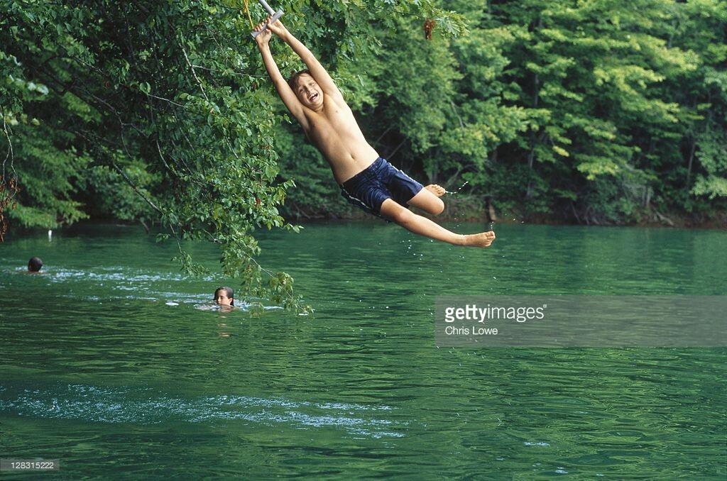 Rope Swing, Olahraga Ekstrem Berayun ala Tarzan Yang Menyenangkan