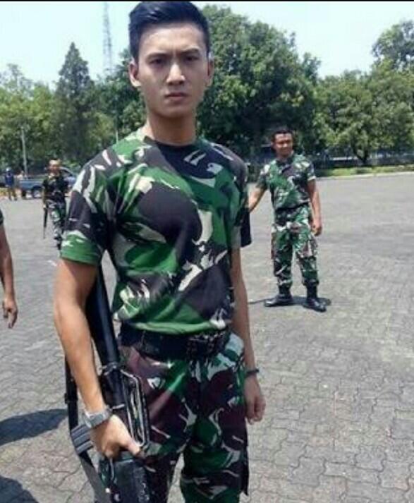 Dalam 1 Jam 18 Menit, Sandera dibebaskan TNI, KKB lari ke hutan 