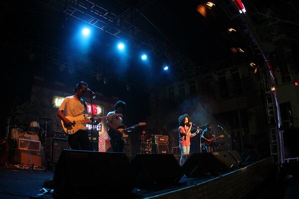 Urban GiGs X Unreleased Project 2017 Suguhkan Musik Sidestream di Semarang