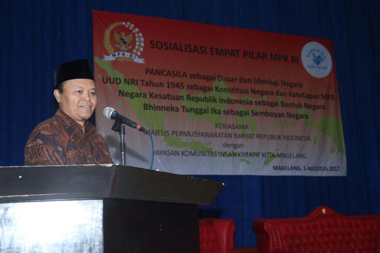 Pimpinan MPR Memuji Kerja Sama TNI dan Polri