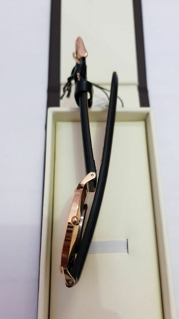 TANYA KEASLIAN JAM TANGAN DANIEL WELLINGTON