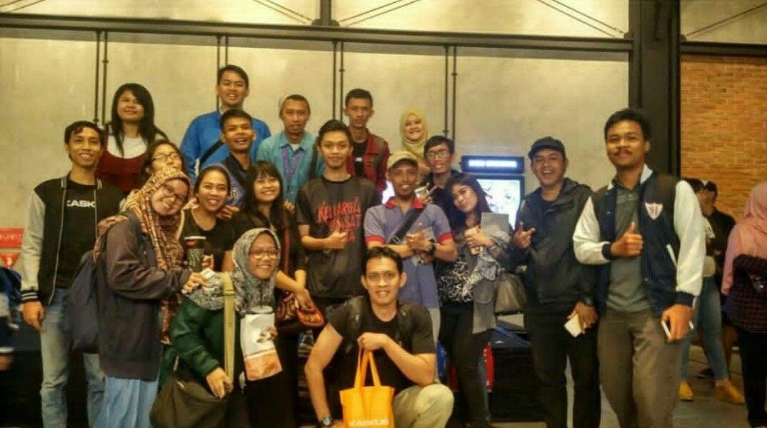 Nobar Gala Premier dan Review Film Keluarga Tak Kasat Mata bersama Regional Depok.
