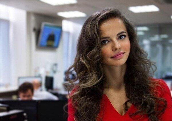 Rusia Angkat Jurnalis Cantik dan Seksi Jadi Juru Bicara Kementerian Pertahanan