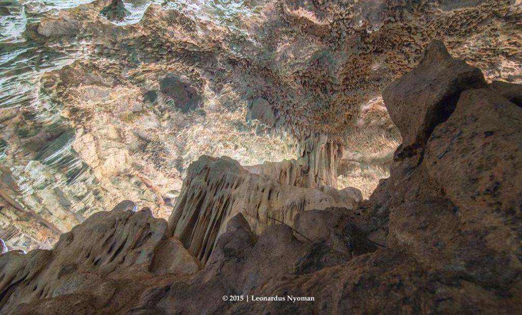 Indahnya gua rangko di manggarai, pulau flores