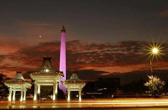 Foto-Foto Keindahan Kota Surabaya Di Malam Hari