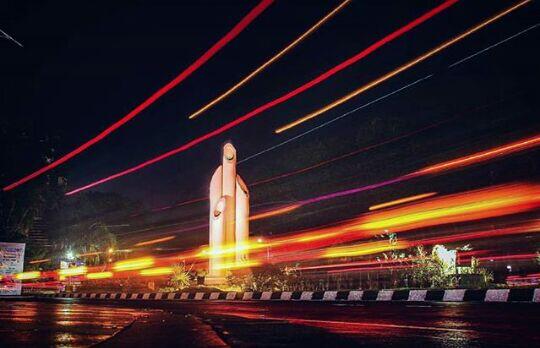 Foto-Foto Keindahan Kota Surabaya Di Malam Hari