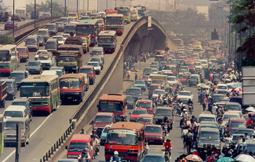 10 kota di indonesia paling padat penduduknya