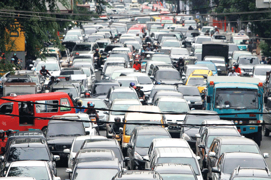 10 kota di indonesia paling padat penduduknya