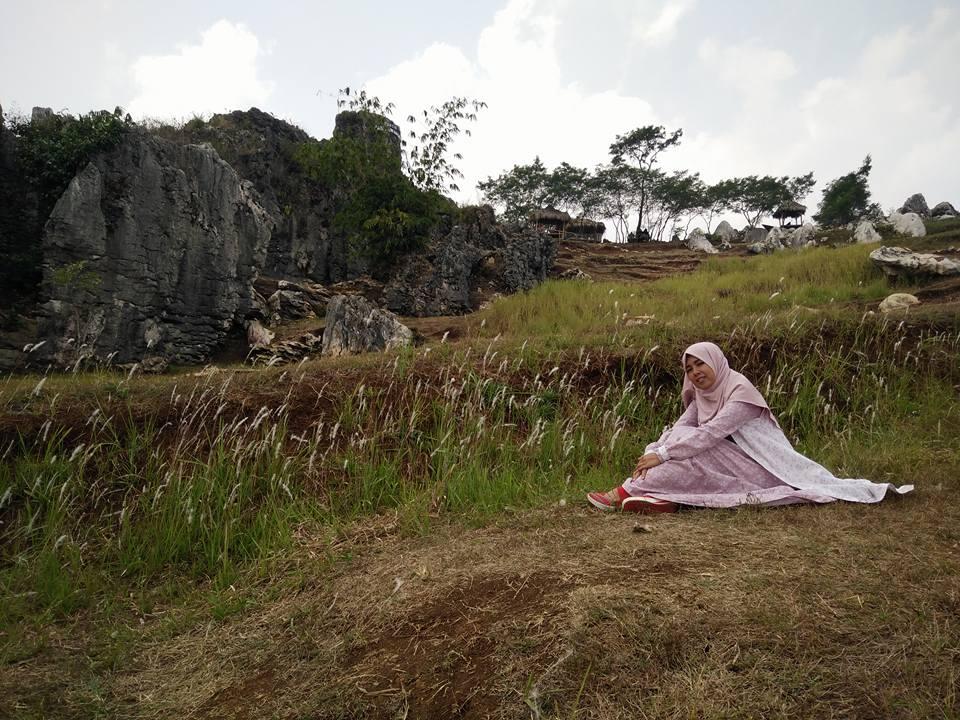 Stone Garden Citatah Wisata Warisan Jaman Purba