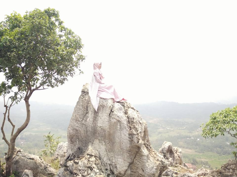 Stone Garden Citatah Wisata Warisan Jaman Purba