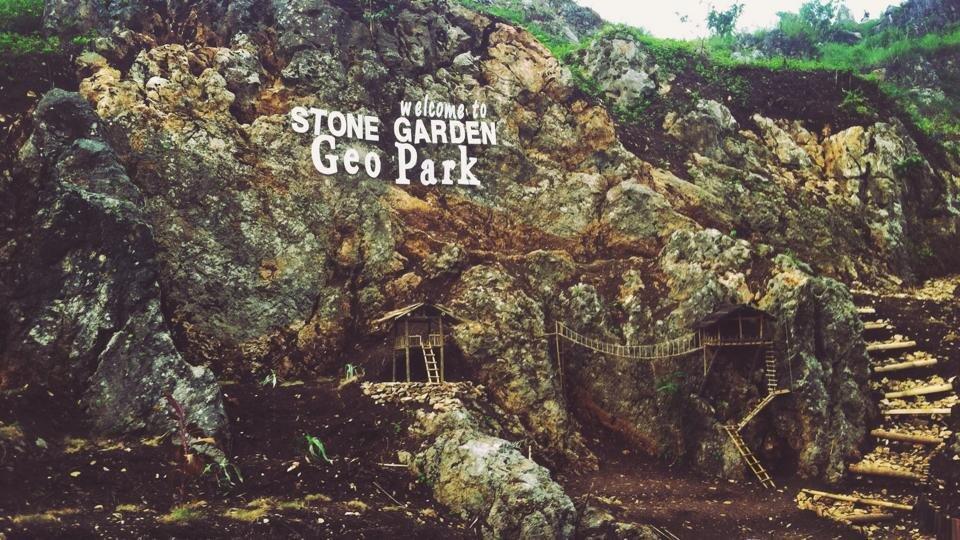 Stone Garden Citatah Wisata Warisan Jaman Purba