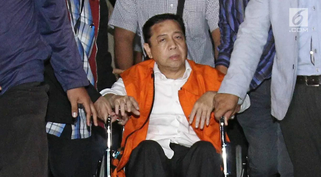 HEADLINE: Berebut Pucuk Beringin Usai Setya Novanto 'Game Over'