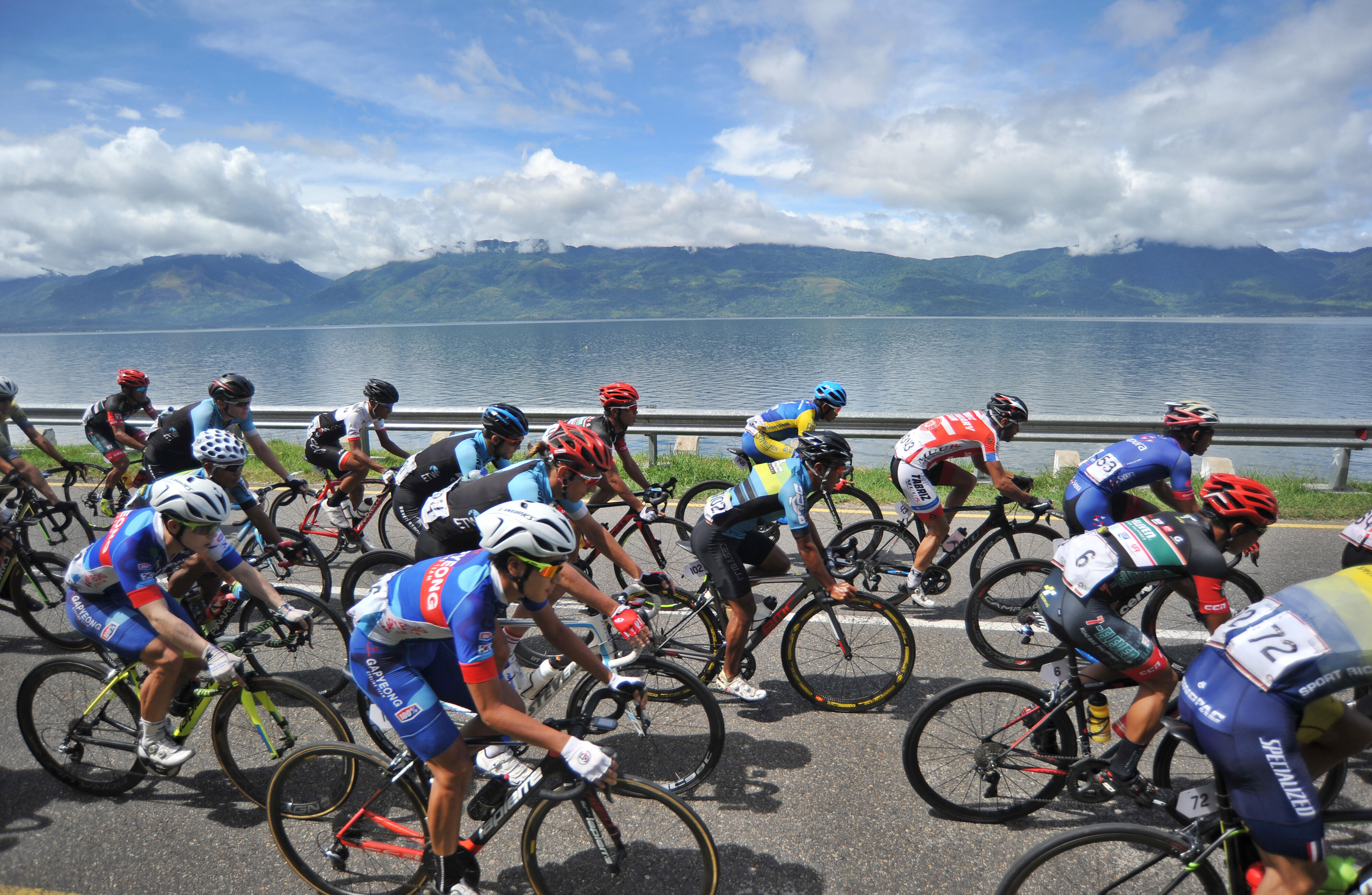 Pebalap Indonesia Kuasai Etape Empat