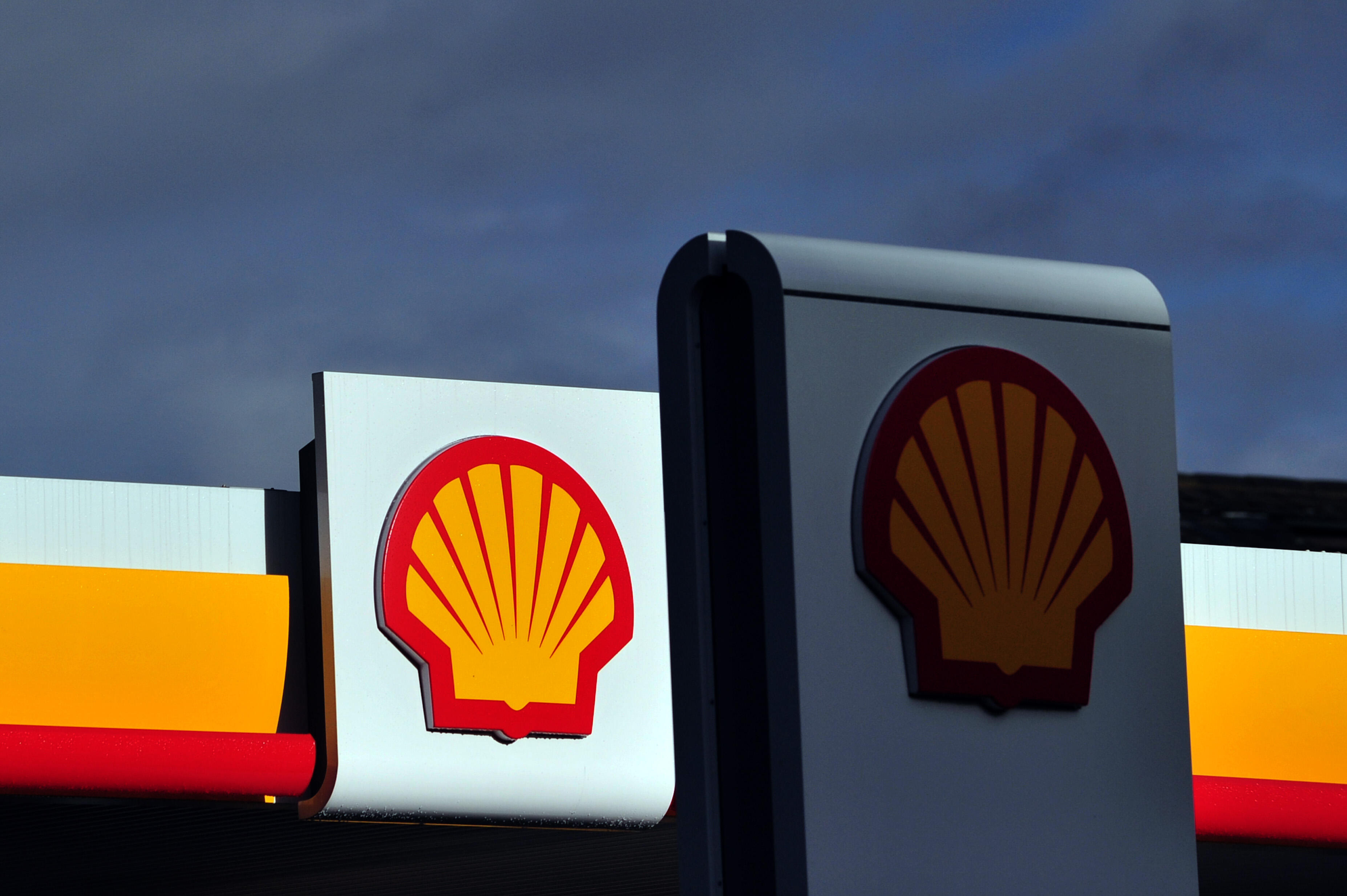 Shell total. Royal Dutch Shell. Роял датч Шелл. Royal Dutch Shell Minecraft.