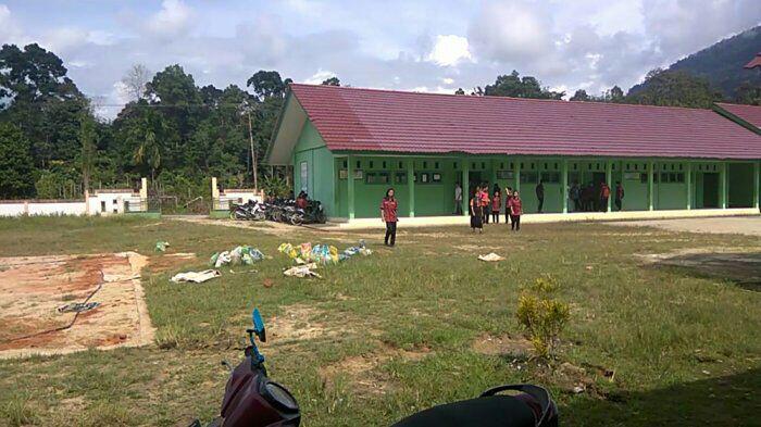 Potret Kehidupan Guru, Sang Pahlawan Tanpa Tanda Jasa