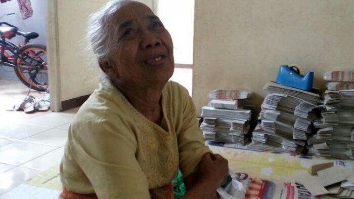 Nenek Ini dengan Polos Ungkap Sosok Jokowi, Ahok, hingga Anies