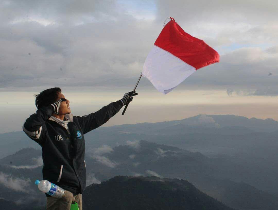 Ekspedisi Para Dewa (Pendakian Gunung Semeru 3676mdpl)